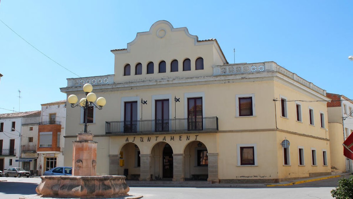 Imagen del ayuntamiento de Bellcaire d’Urgell.