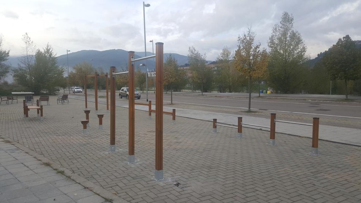 El passeig de l’Horta del Valira acull un dels parcs juvenils.