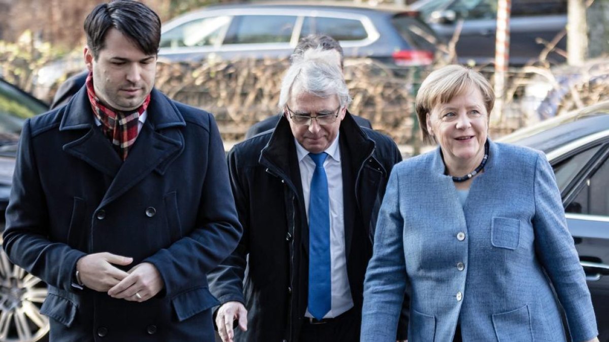 Angela Merkel a su llegada a la zona de negociaciones con los socialdemócratas alemanes.