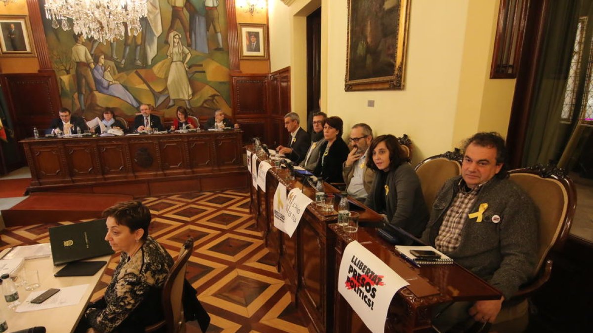 ERC amenaza con una moción de censura si Reñé no se aparta de la Diputación durante el procedimiento judicial