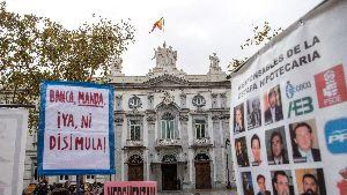 El Supremo debate ya por segundo día sobre el impuesto de las hipotecas