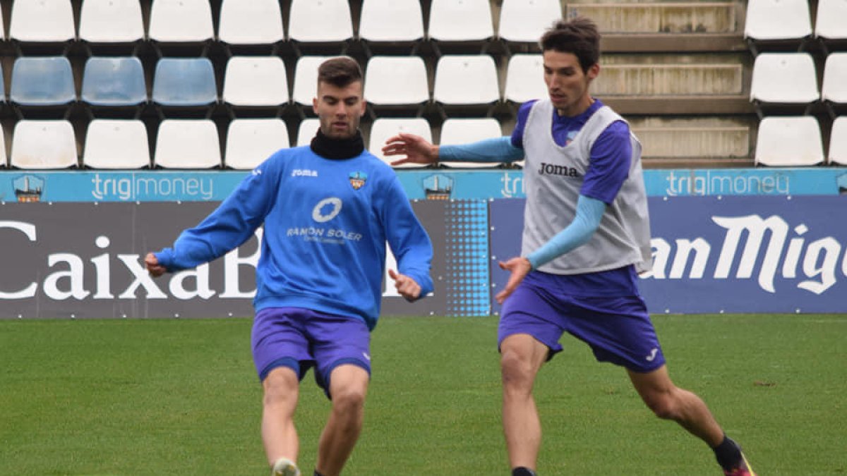 La plantilla del Lleida es va entrenar ahir al Camp d’Esports.