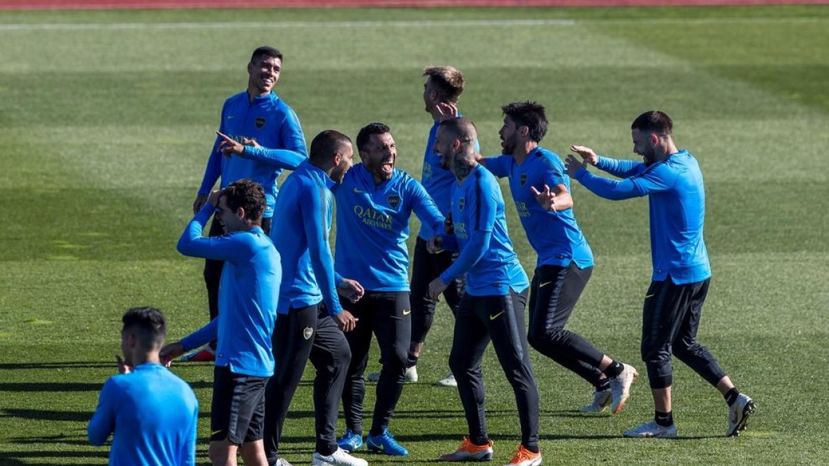 Els jugadors del Boca Juniors, durant l’entrenament d’ahir a Madrid.