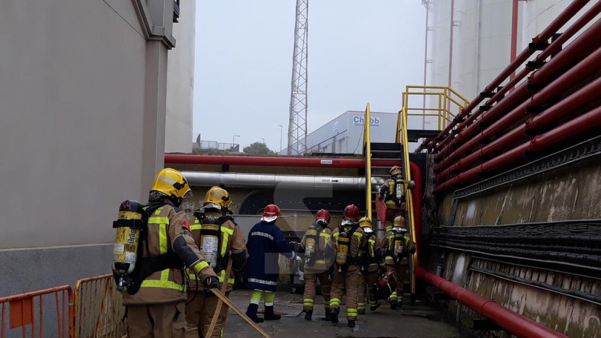 Simulacre a l'empresa CLH de Lleida.