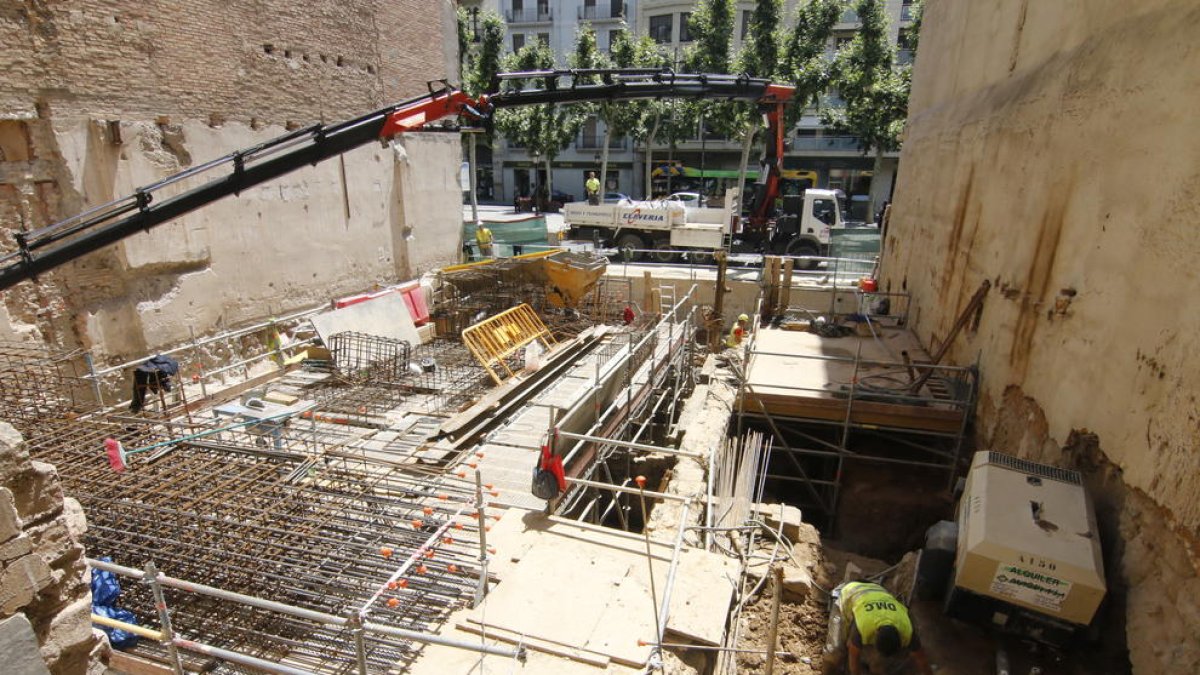 Imagen de las obras de construcción del nuevo edificio de la Diputación en Rambla Ferran.