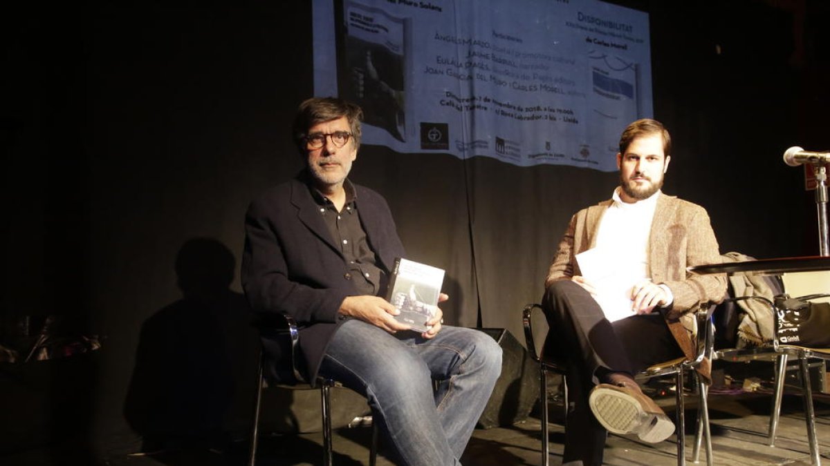 Presentación de los libros ganadores de los Premis Literaris de Lleida 2017, en el Cafè del Teatre. 