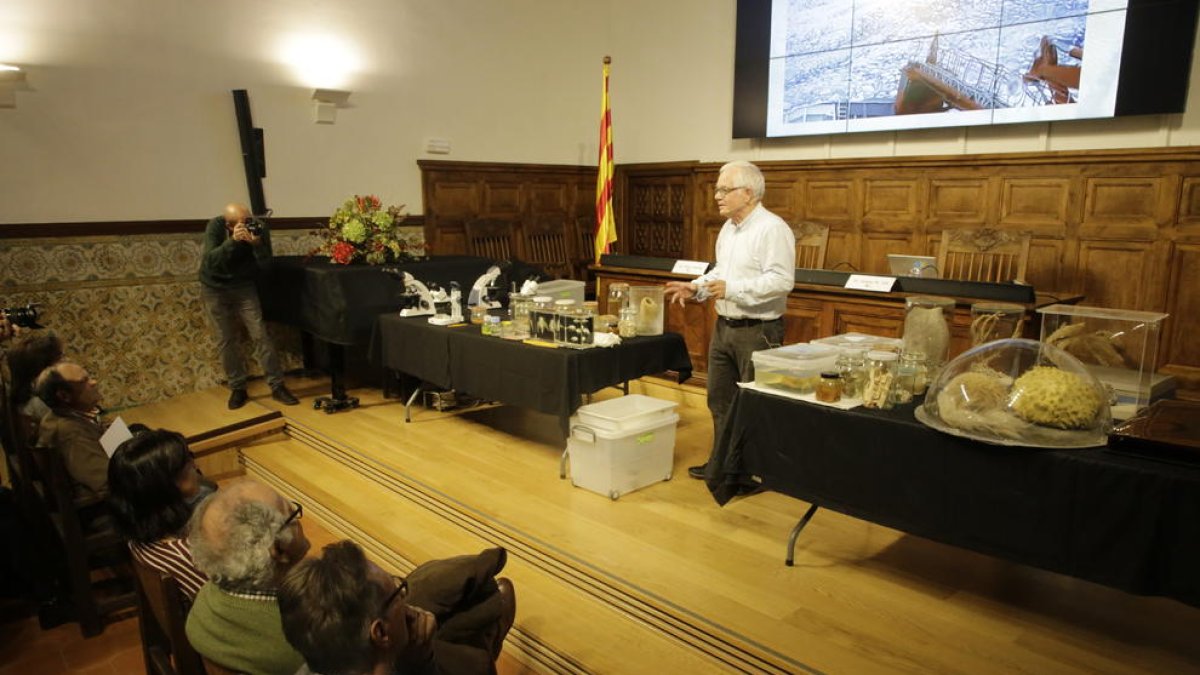 Josep Maria Gili, durante su conferencia de ayer en el Institu d’Estudis Ilerdencs.