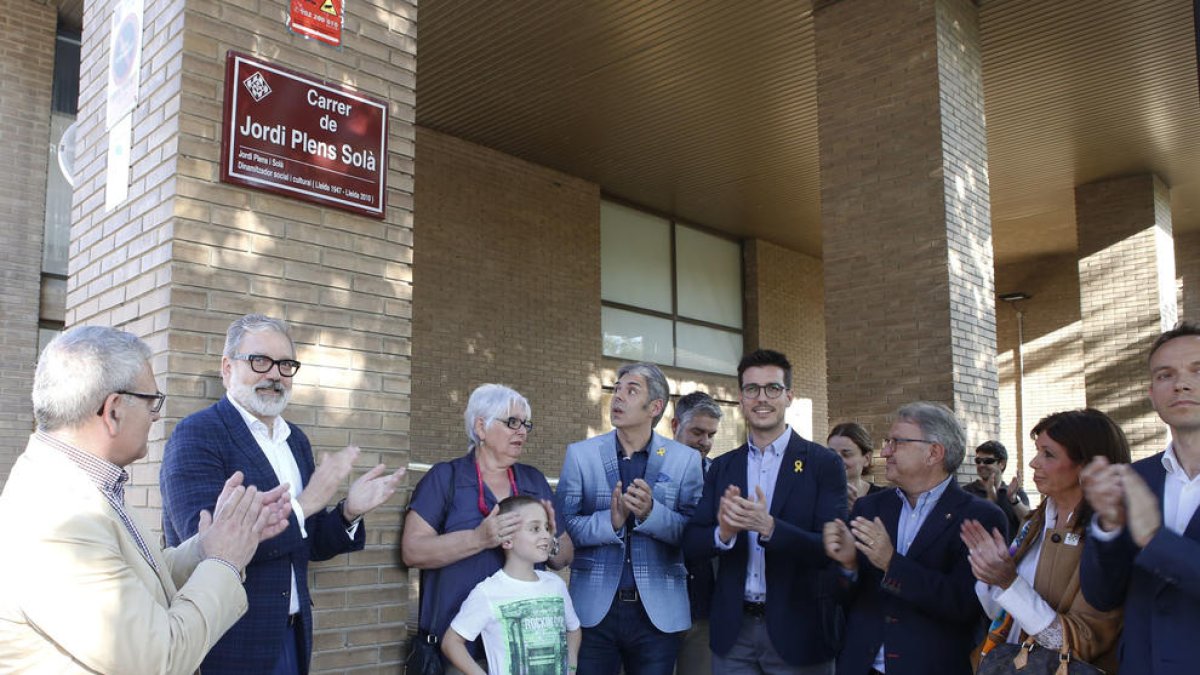 Momento de la inauguración de la calle Jordi Plens.