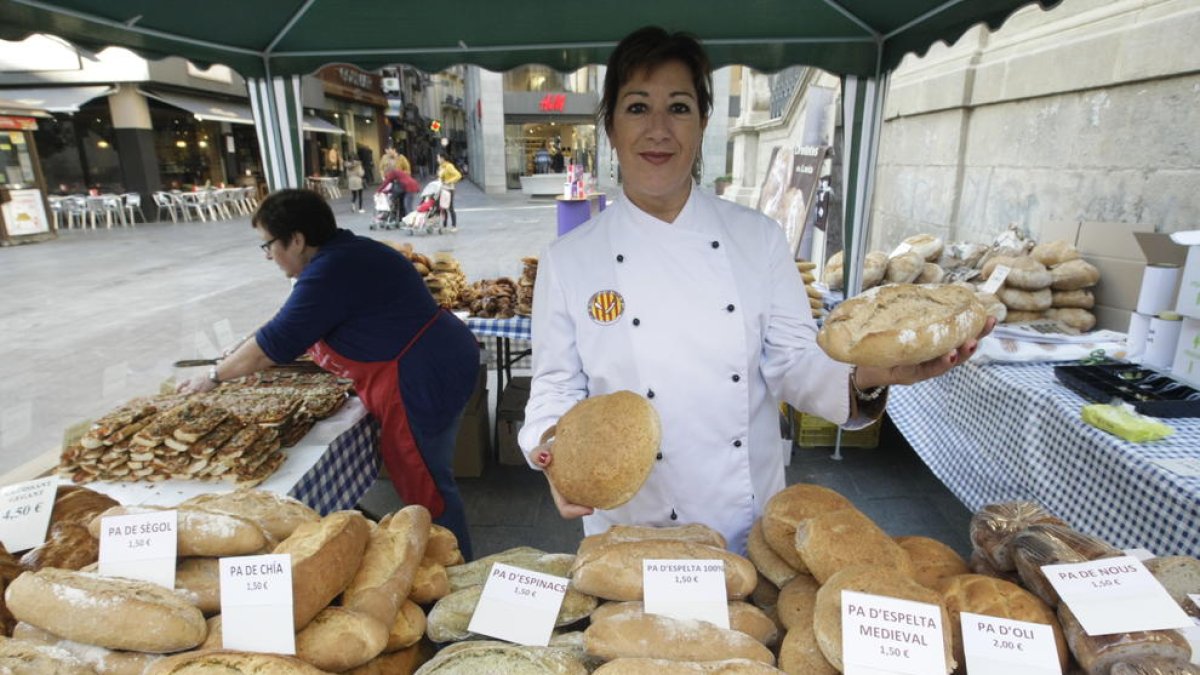 Imatge d’arxiu d’una parada del Gremi de Forners el dia mundial del pa.