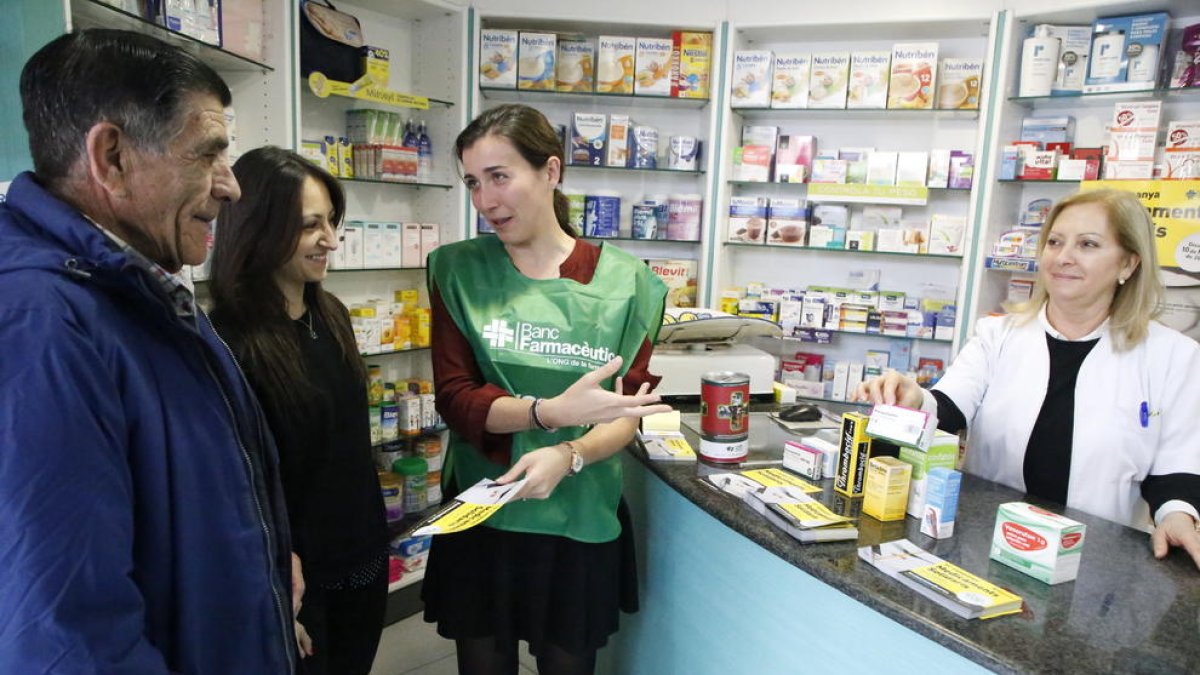 Campaña de recogida de medicamentos en siete farmacias de toda la provincia