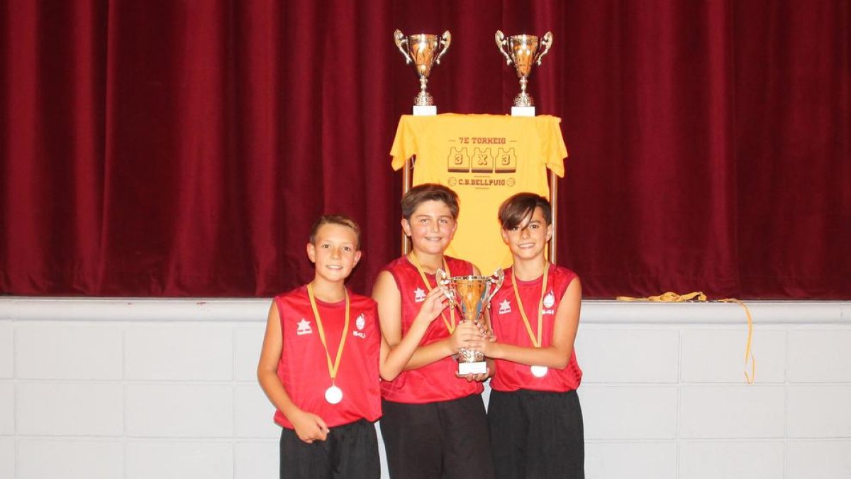 L’equip Pringats va ser el guanyador del torneig en categoria mini.