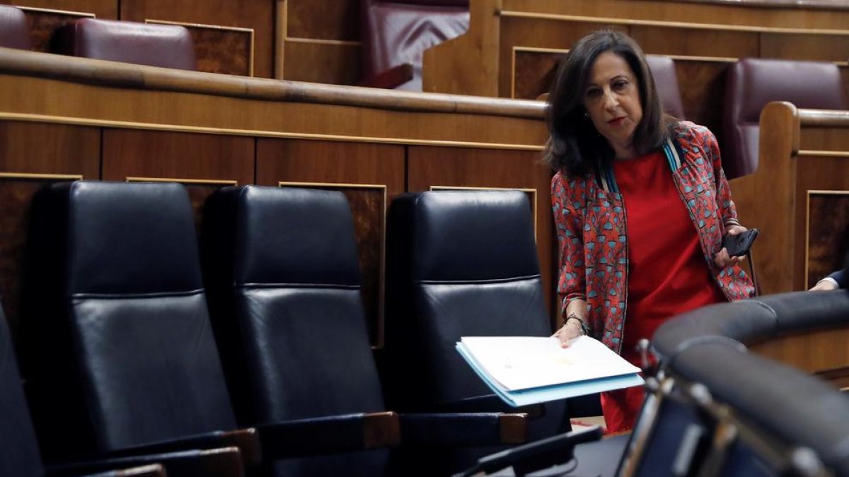 La ministra de Defensa de, Margarita Robles, en la pasada sesión de control al Gobierno en el Congreso.