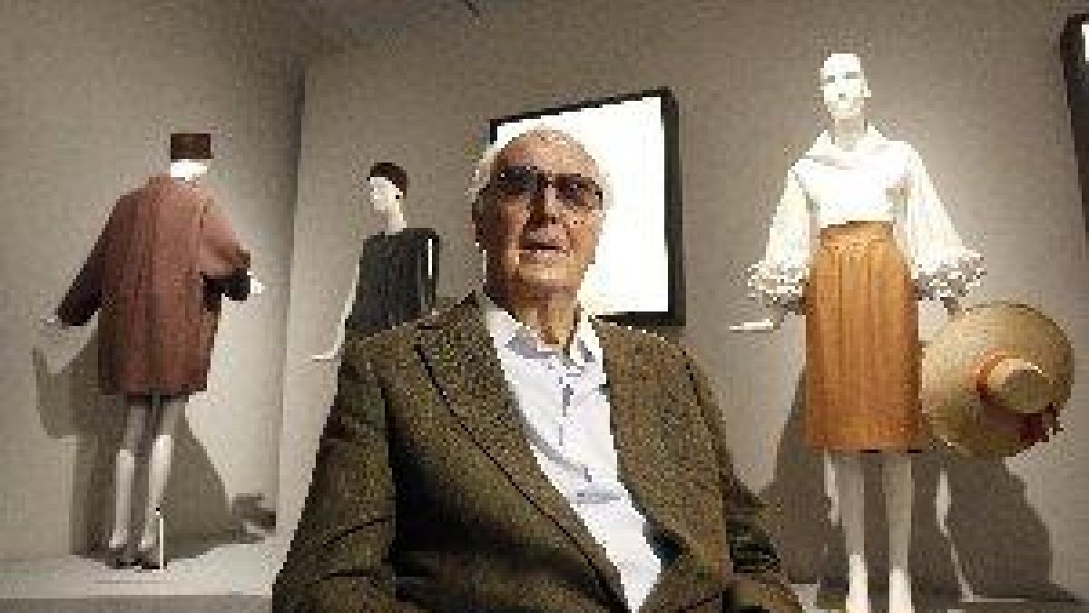 Mor als 91 anys el llegendari modista francès Hubert de Givenchy