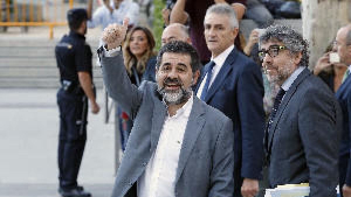 El juez Llarena prohíbe a Jordi Sánchez acudir mañana a su investidura