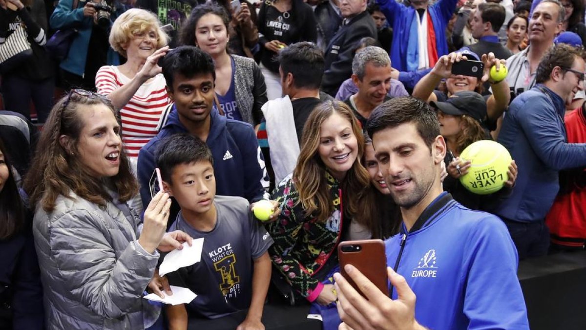 Novak Djokovic s’imposa a Xangai