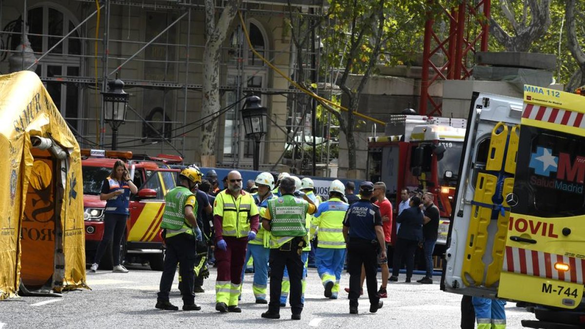 Un mort i onze ferits en un ensorrament a les obres de l'hotel Ritz de Madrid