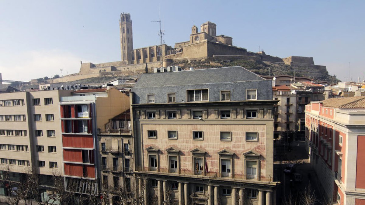 El Museu d’Art en la antigua Audiencia culminará con una terraza mirador con vistas a la Seu Vella.