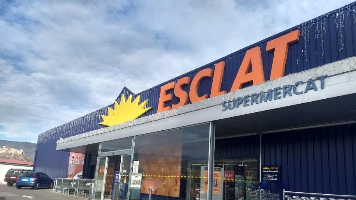 El supermercat de la cadena Esclat a Tremp.