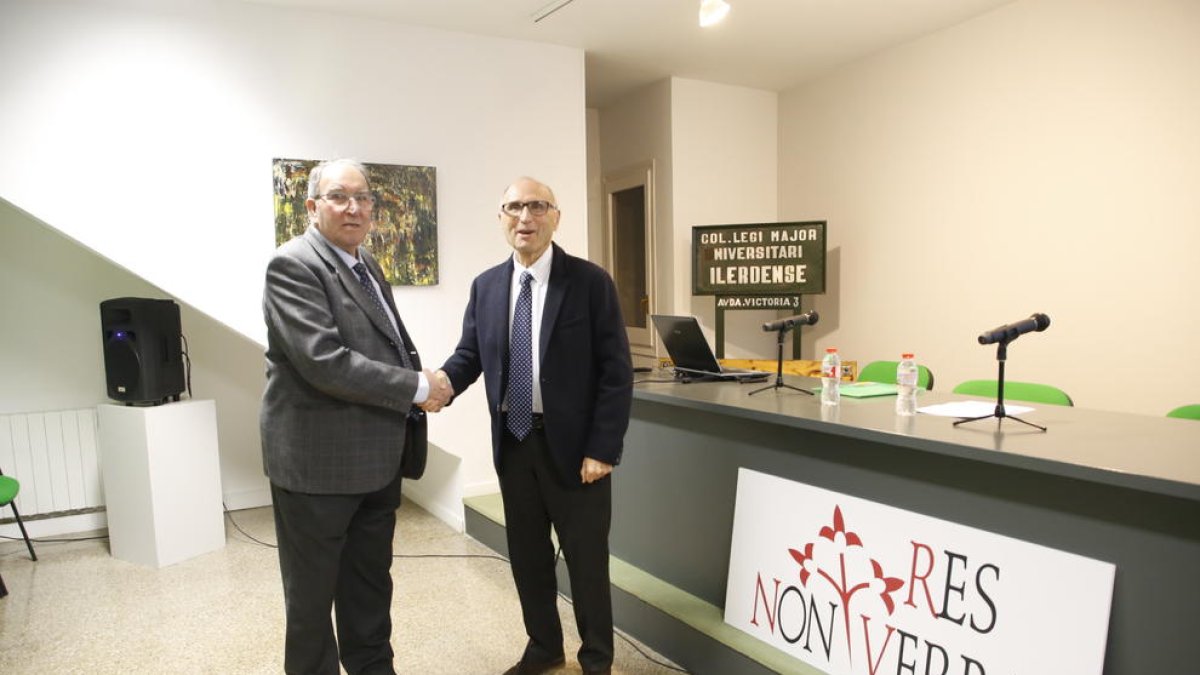 Jaume Pastor y Josep Castellà, en la asamblea de Res Non Verba.