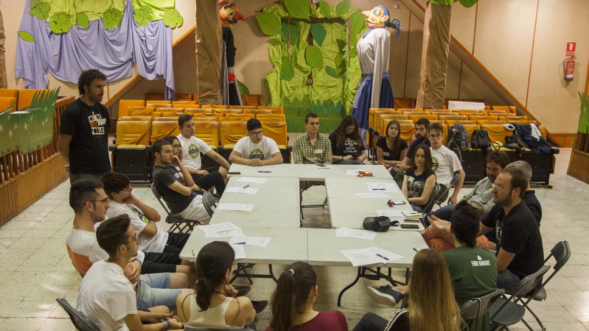 Un momento de la asamblea celebrada ayer en Maldà. 