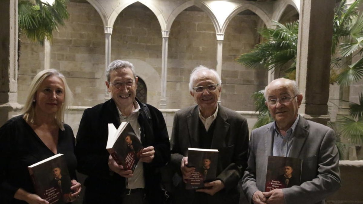 Carme Vidal, Pere Gabriel, Manuel Lladonosa i Lluís Pagès, a l’IEI.