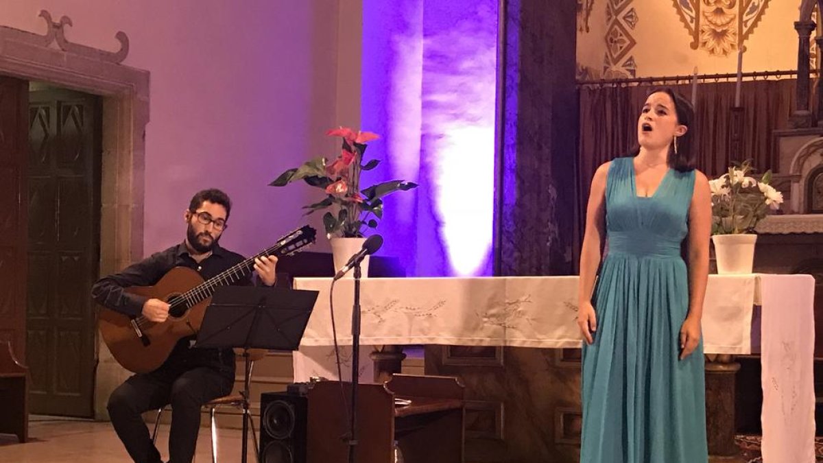 Un momento del concierto de Natalia Labourdette y Javier García . 