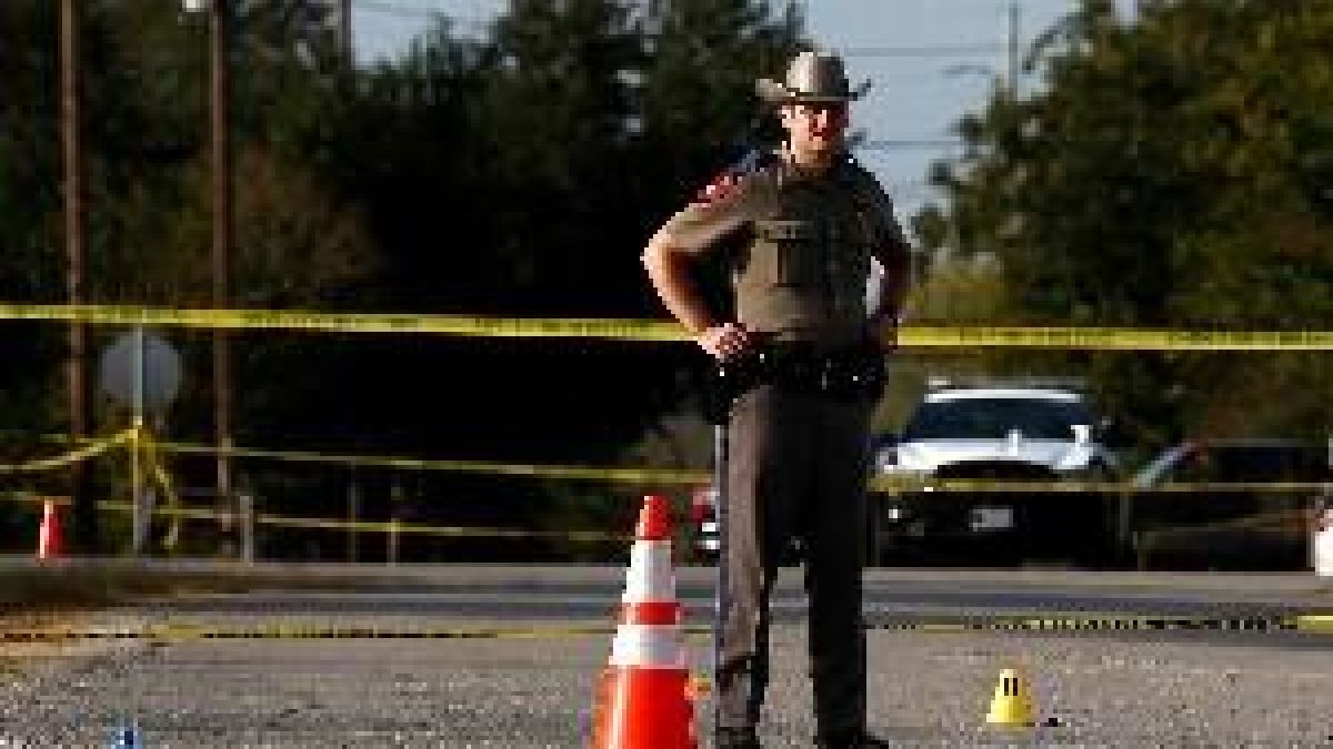 Al menos ocho muertos y varios heridos en un tiroteo en un instituto de Texas