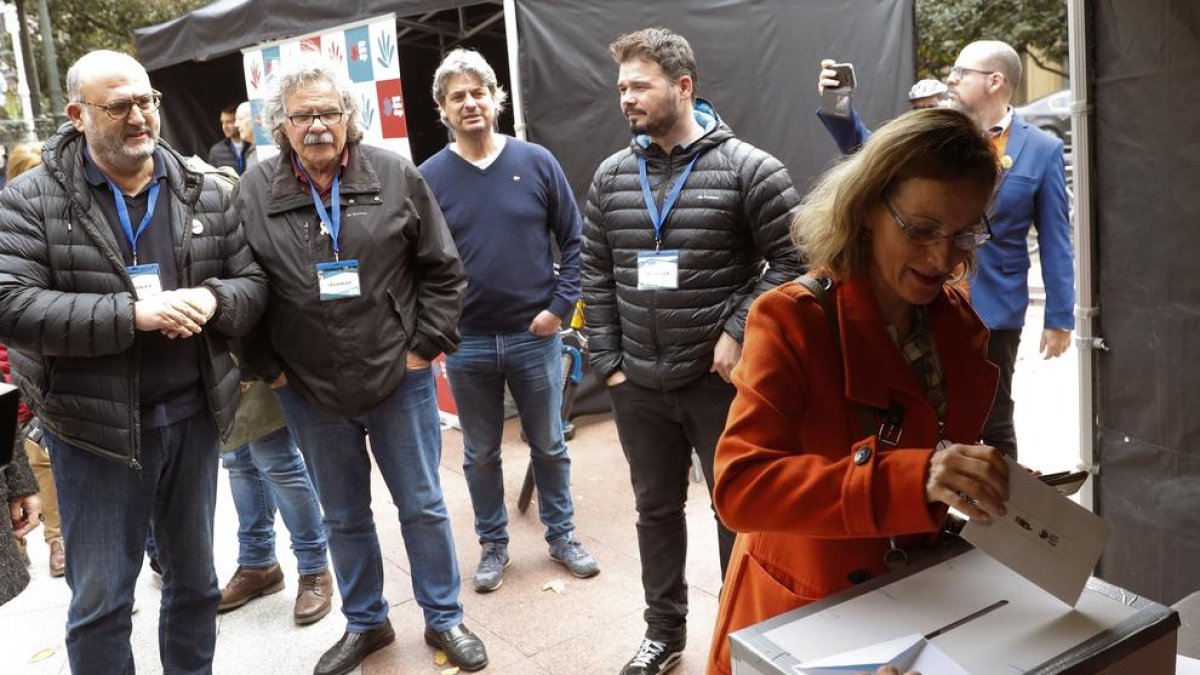 Euskadi saca las urnas a la calle para reivindicar el derecho a decidir