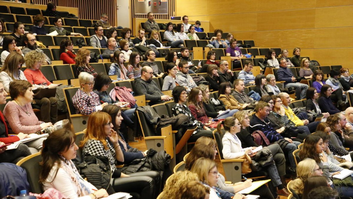 La conferència va tenir lloc a l’auditori de la UdL, a Cappont.