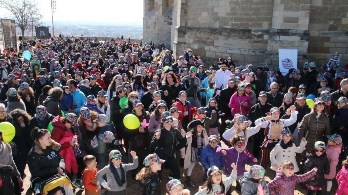 El bon temps s'alia amb Afanoc i omple de solidaritat la Seu Vella