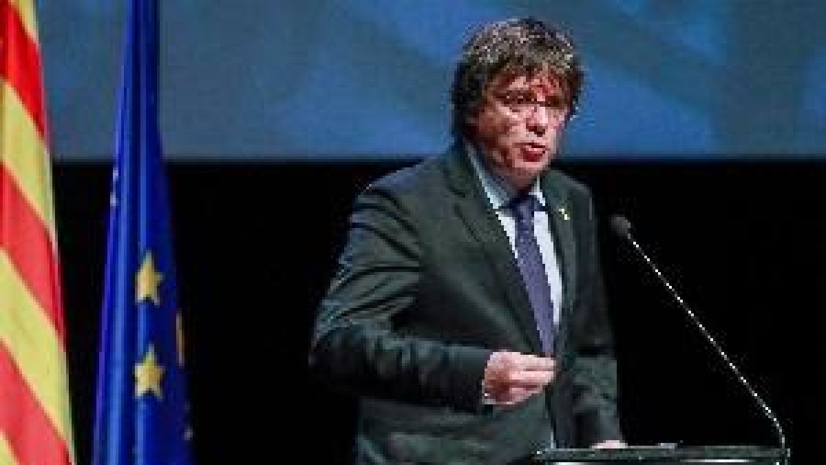 El fiscal del Tribunal de Comptes acusa Puigdemont de desviar 8 milions l'1-O