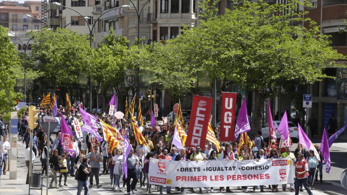 Imagen de la manifestación con motivo del 1 de mayo en la capital del Segrià.