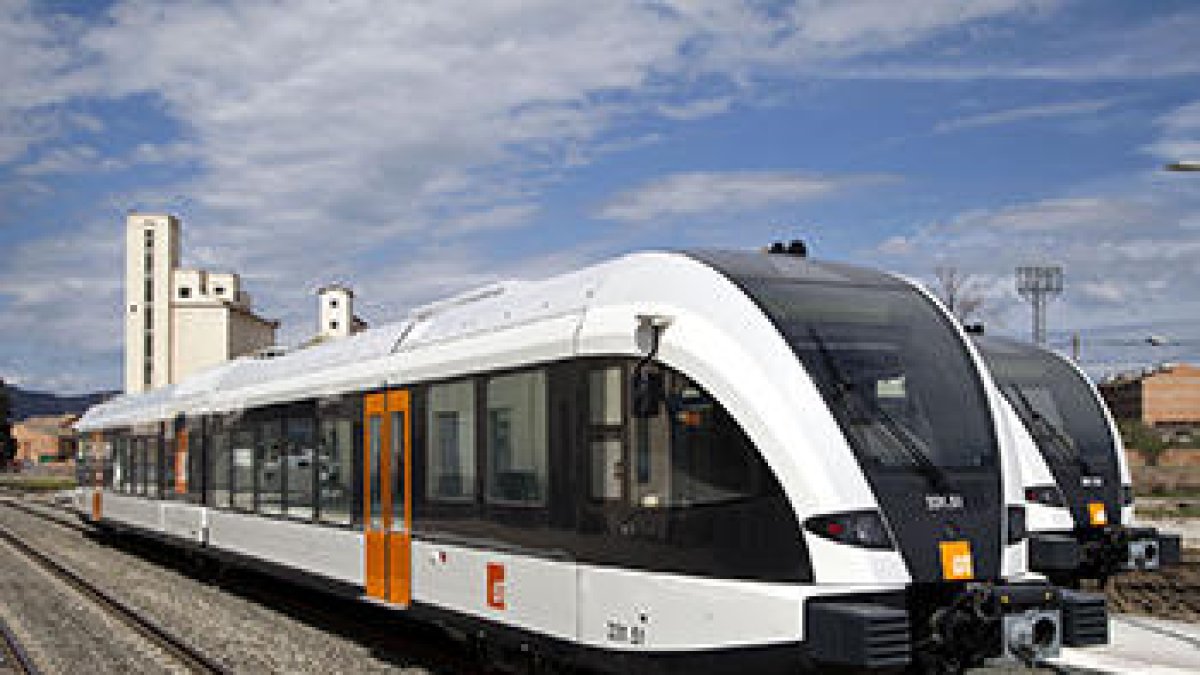 Un dels dos trens de la línia de Lleida-La Pobla de Segur