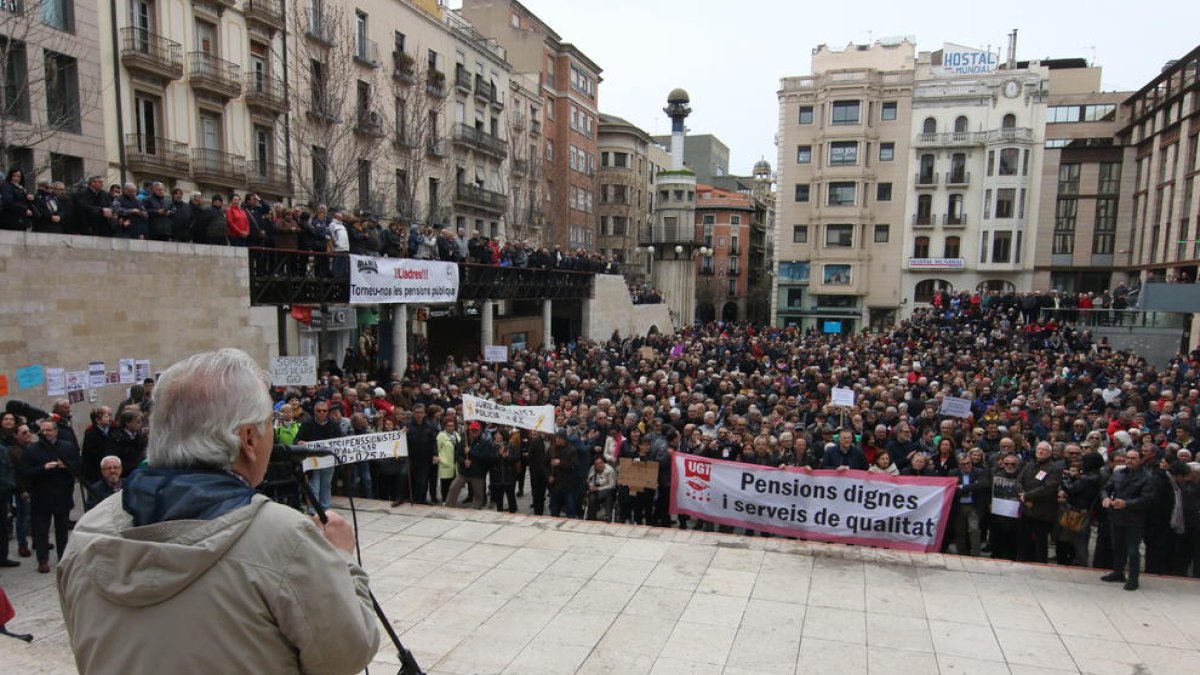 Imagen de la protesta de pensionistas el pasado sábado en la capital del Segrià. 