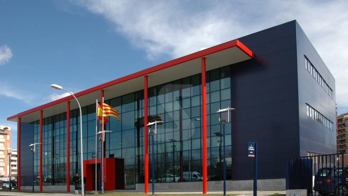 La comisaría de los Mossos d'Esquadra en Lleida.