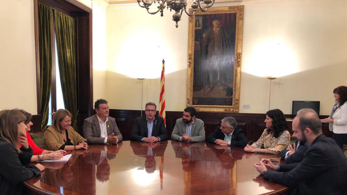 Una imagen de la reunión a la Diputación de Lleida.