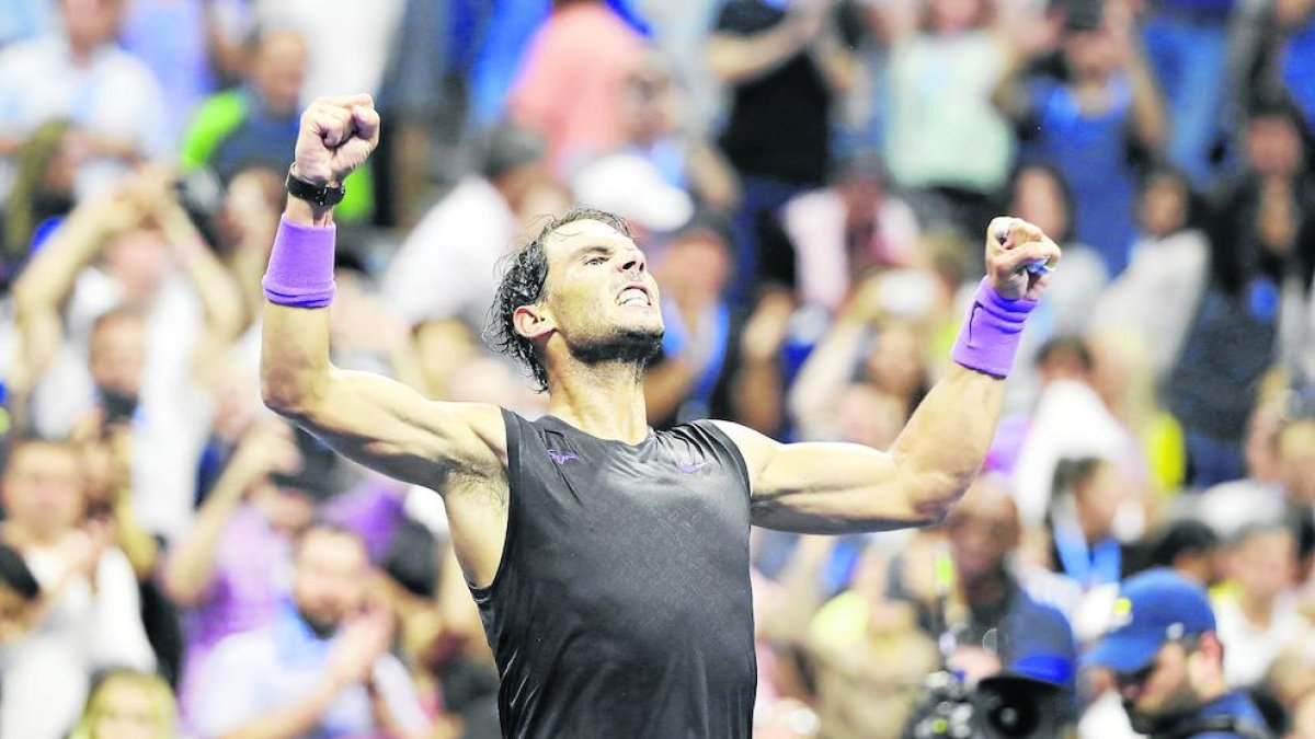 Nadal pasa a cuartos en el US Open anotando puntos brillantes