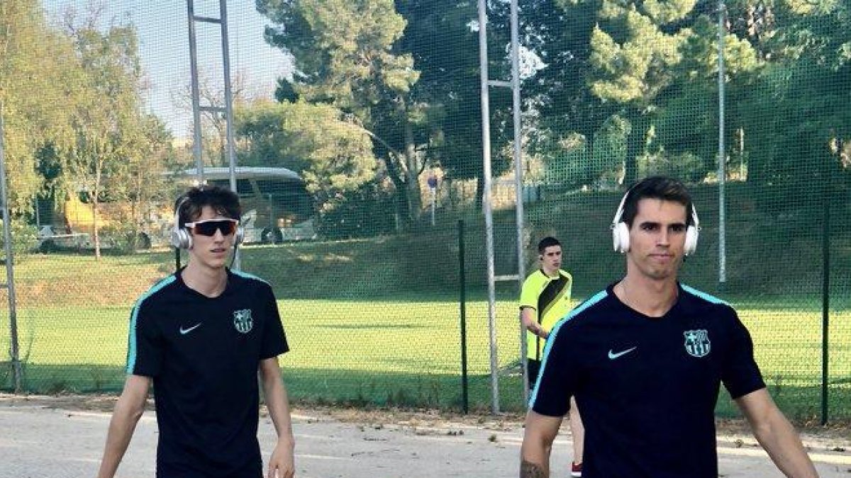 Bernat y Arnau Erta calentando antes de su participación en la nueva competición de la Federación.