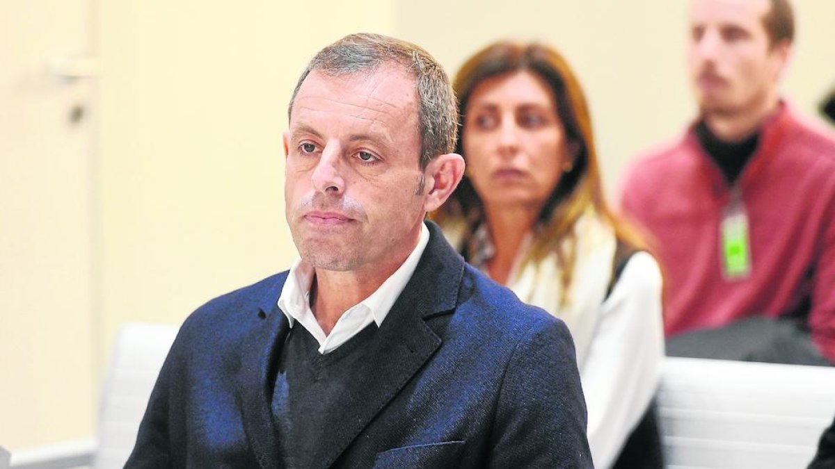 Sandro Rosell, durante la sesión de ayer en la Audiencia Nacional, donde está siendo juzgado.