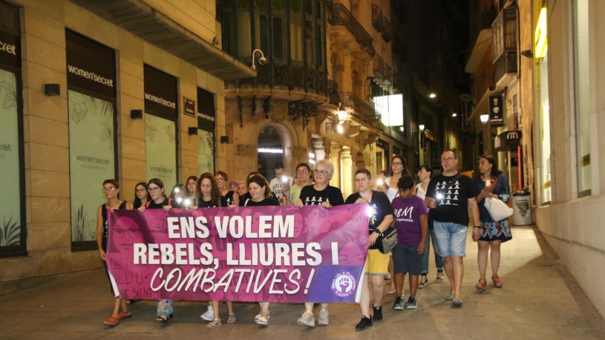 Concentració de Marea Lila de dilluns passat contra la violència masclista.