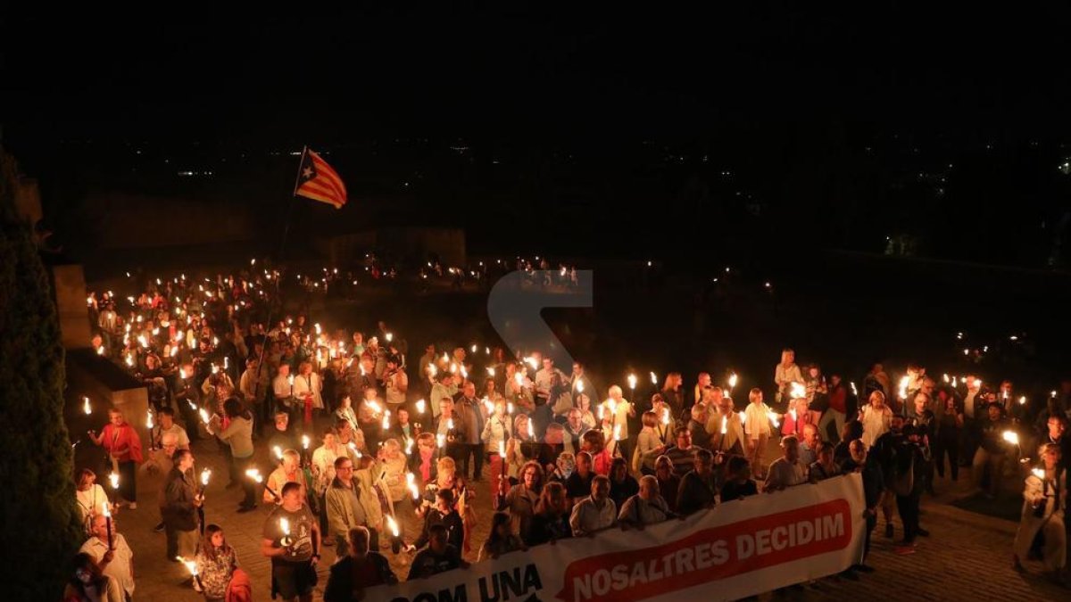 Marxa de torxes per l'autoderminació a Lleida.