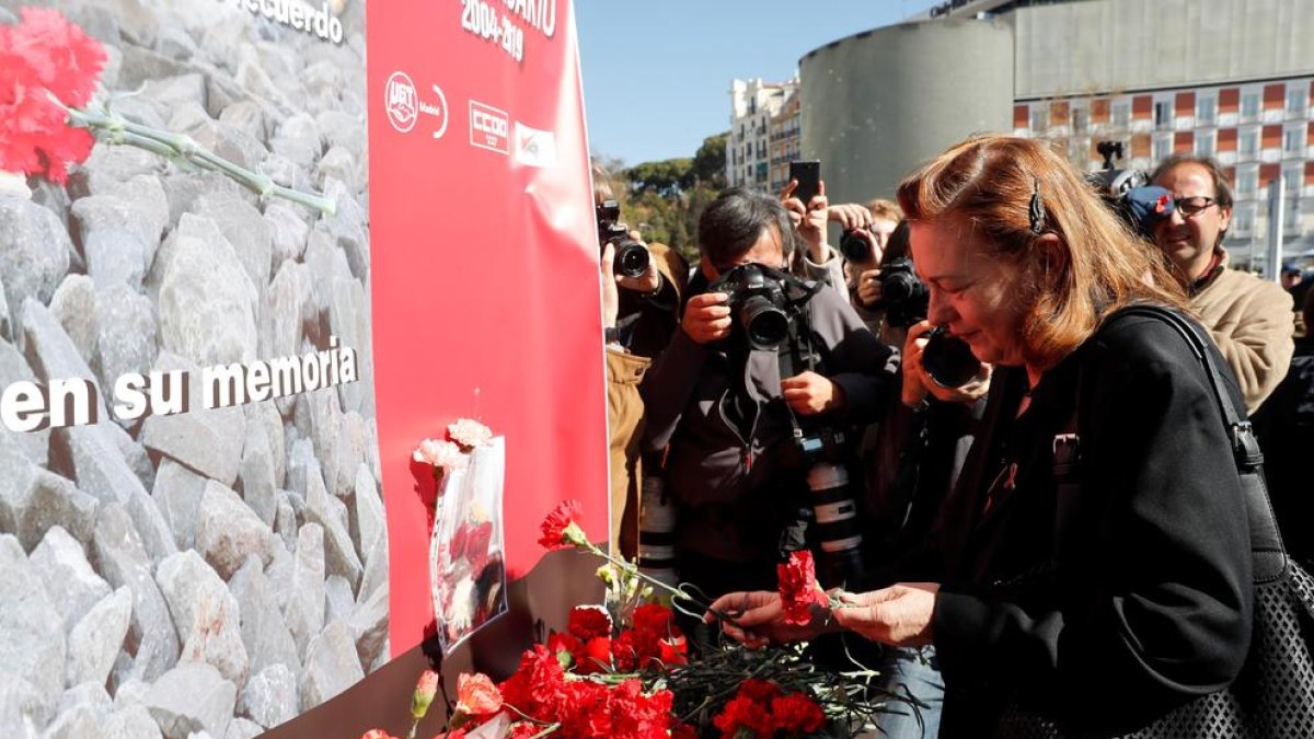 L’expresidenta de l’Associació 11-M Pilar Manjón, durant l’ofrena floral a l’homenatge a Madrid.