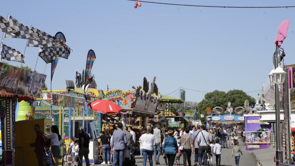 Las Firetes se estrenaron en el recinto de la antigua Hípica de Cappont en las pasadas Festes de Maig.