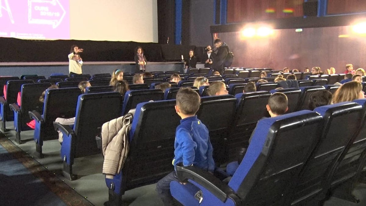 Més de 500 escolars de Tàrrega gaudeixen del cinema en el marc del Galacticurs