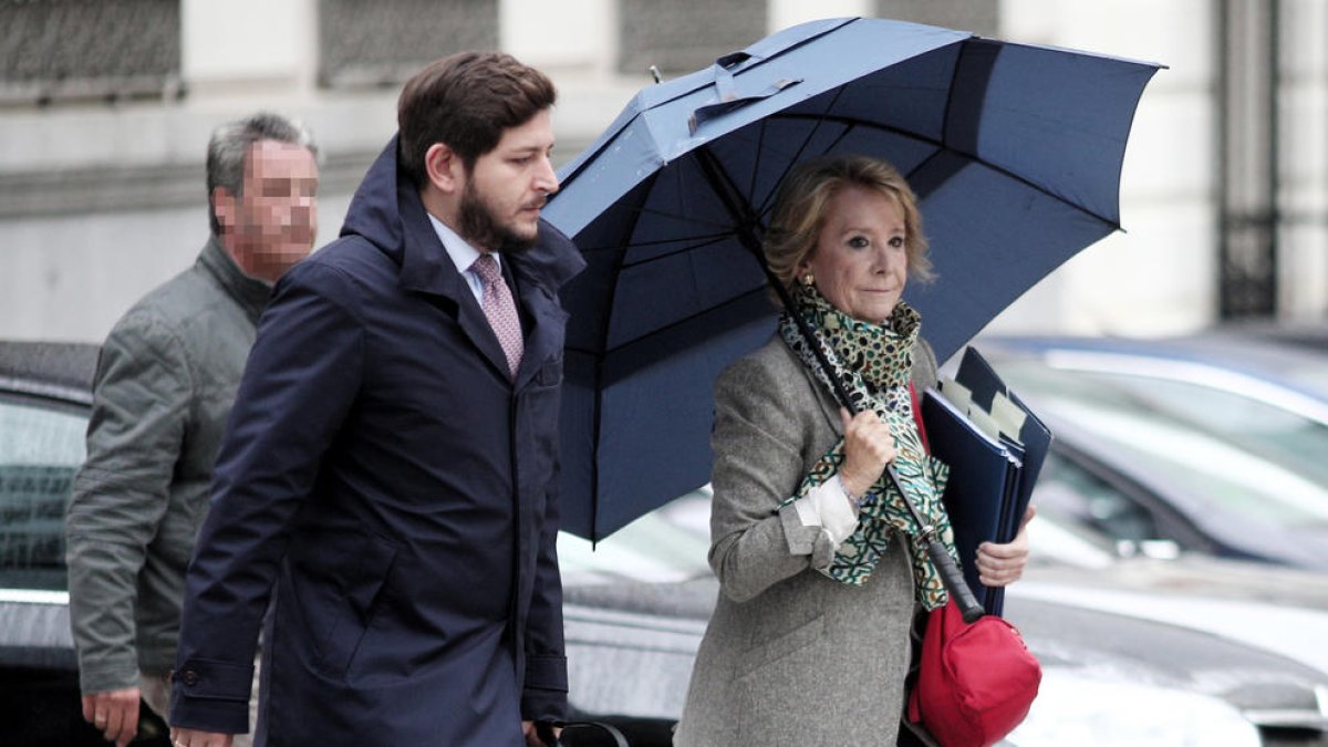 Esperanza Aguirre antes de declarar en la Audiencia Nacional el pasado 18 de octubre.