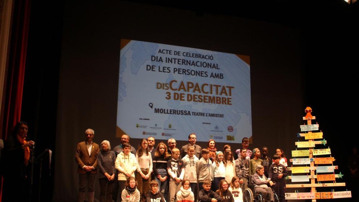 El acto organizado en el Teatre L’Amistat de Mollerussa. 