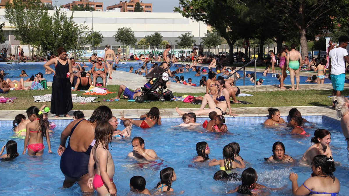 Imagen de archivo de las piscinas de Balàfia de Lleida.