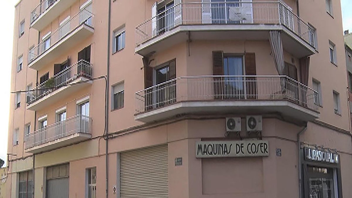 El succés va tenir lloc en un pis del número 2 del carrer Ponent de Mollerussa.