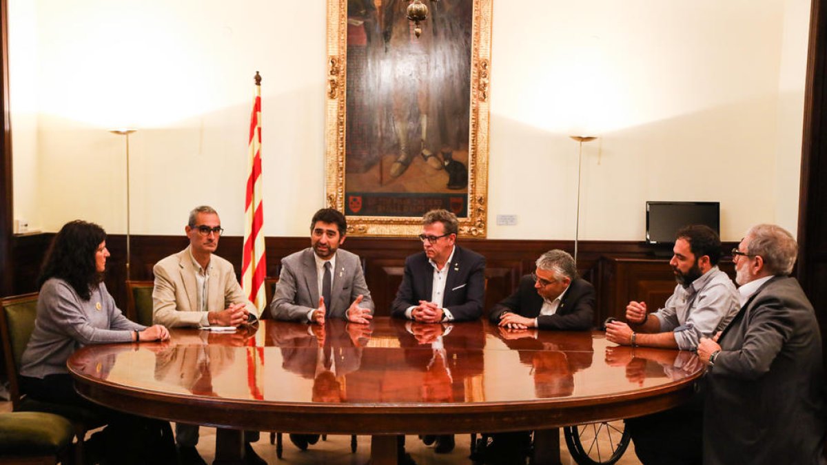 Un moment de la reunió d'aquest dimecres a la Diputació de Lleida.