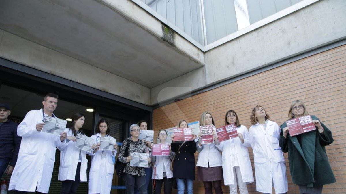 Professionals del CAP de la Mariola de Lleida aquest dimarts.